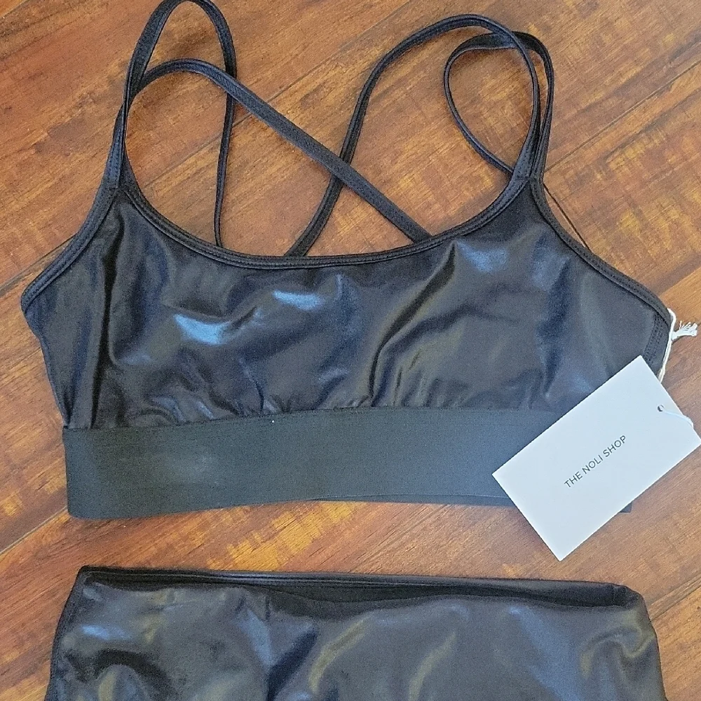 Noli Glossy Black Activewear Set - Picture 3 of 5